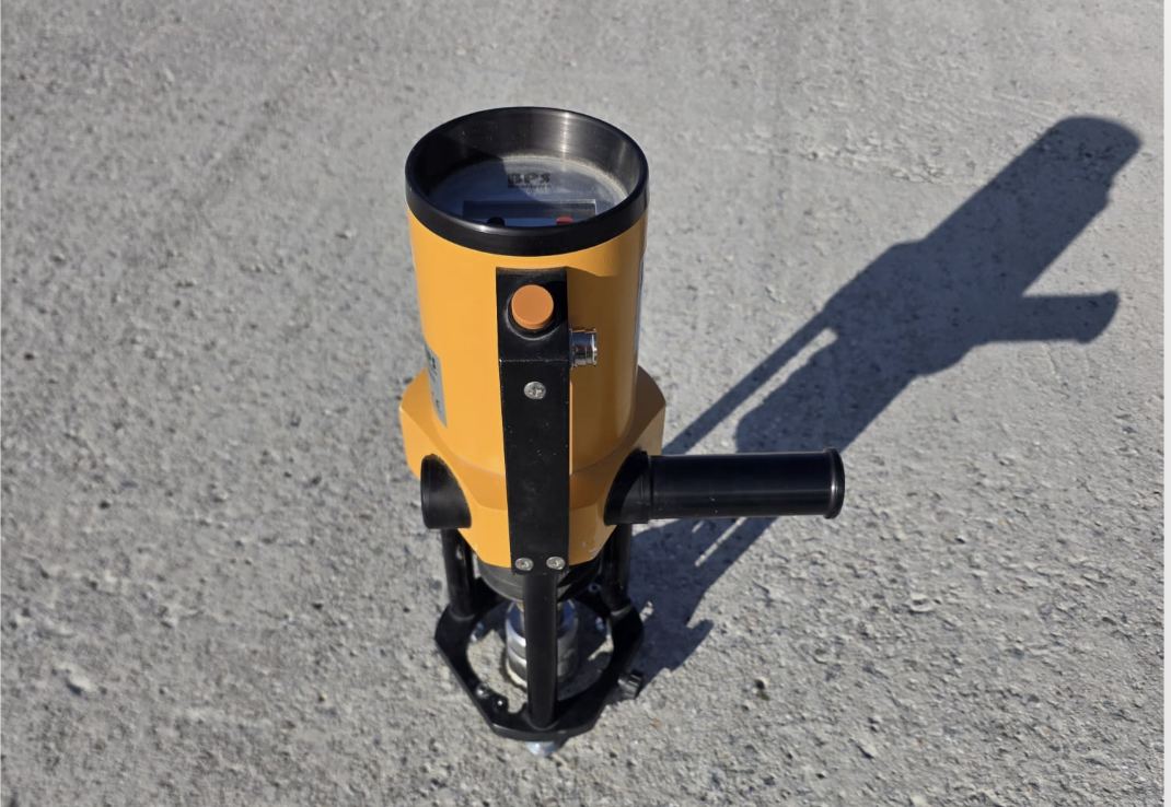 ein Haftzugsmessungs Gerät